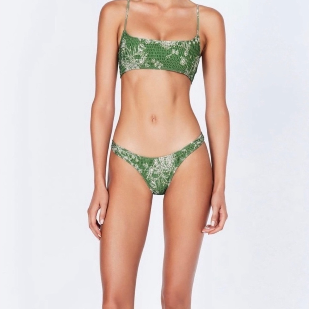 Triangl inesa sacramento bikini set (bottoms not pictured but included in price)